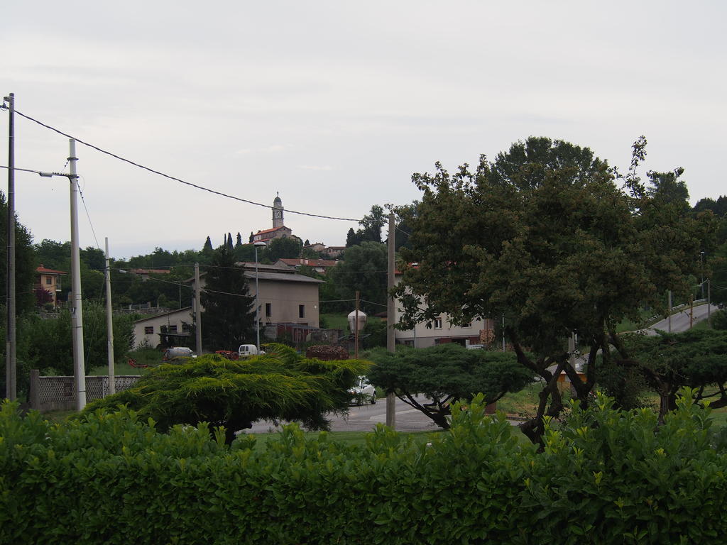 Alloggio Agrituristico Ai Tre Castelli Moruzzo Exteriér fotografie