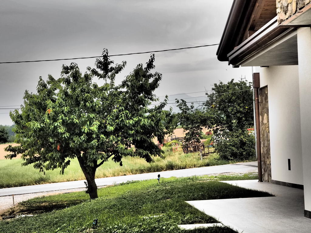 Alloggio Agrituristico Ai Tre Castelli Moruzzo Exteriér fotografie
