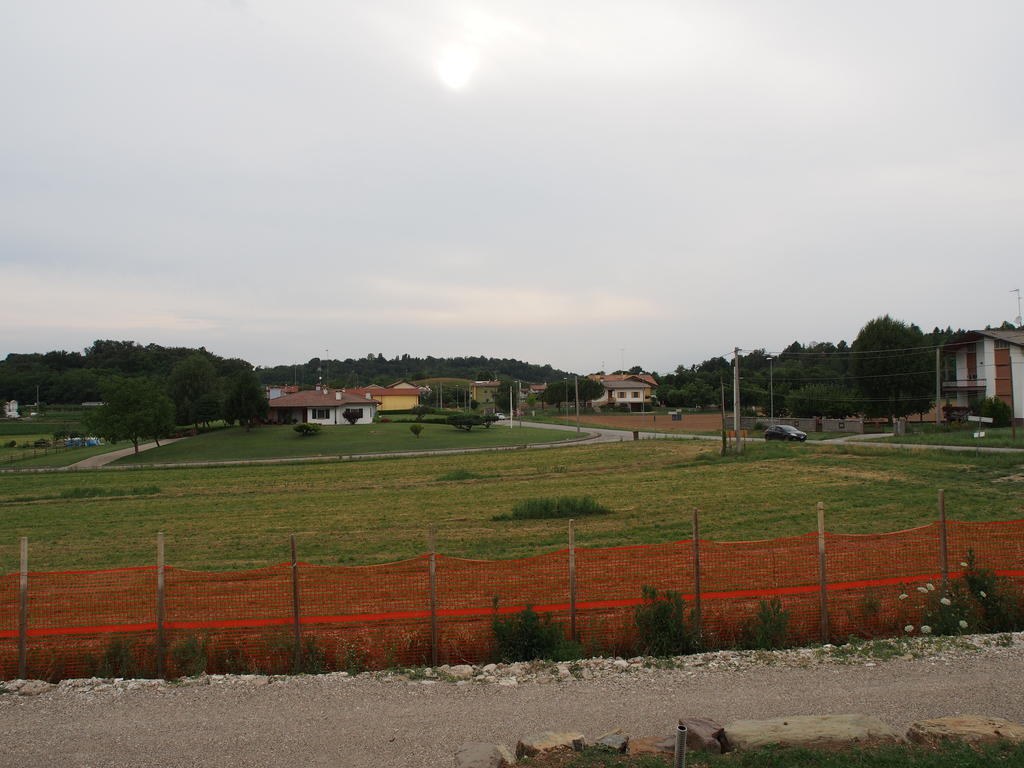 Alloggio Agrituristico Ai Tre Castelli Moruzzo Exteriér fotografie