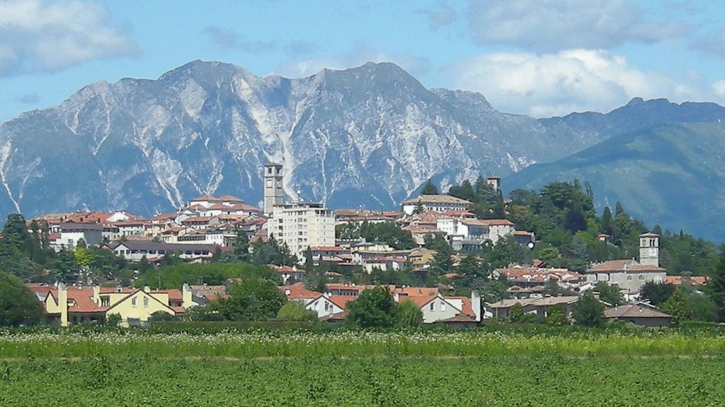 Alloggio Agrituristico Ai Tre Castelli Moruzzo Exteriér fotografie